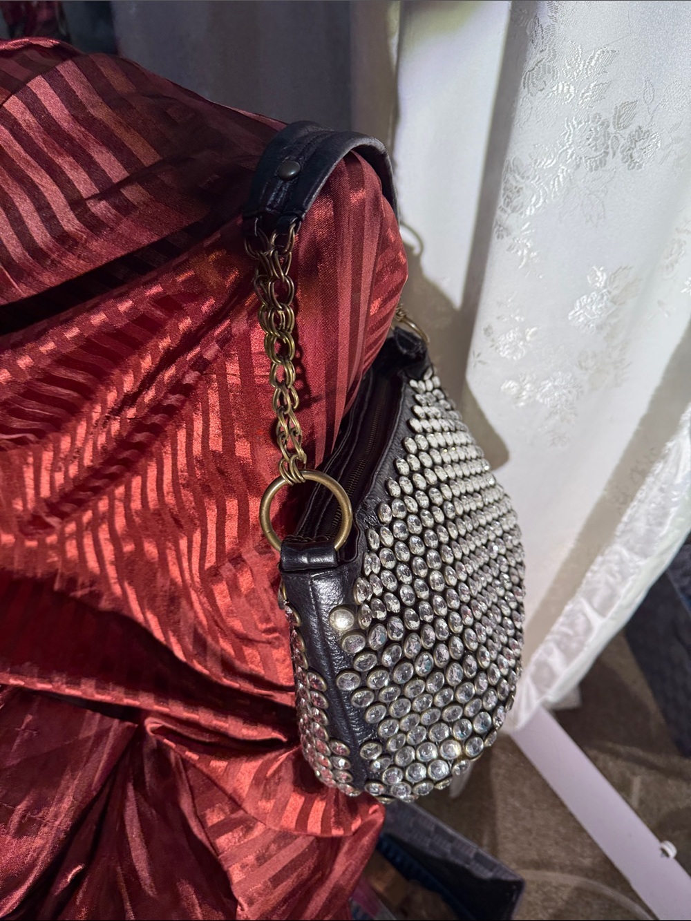 Betsey Johnson Black Shoulder Bag with Crystal Rhinestones and Gold Chain Handel - Picture 4 of 5